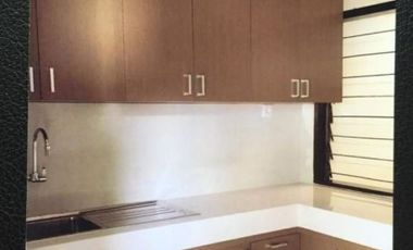 Rumah Hook Klampis Harapan, Strategis Hadap Selatan-Barat (Hook)