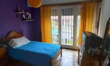 Casa de 6 ambientes + Departamento de 3 ambienres en Colinas de Peralta Ramos