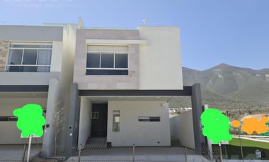 Casa Con Excedente en Esquina en García- ENTREGA INMEDIATA