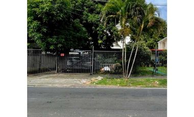 SE ALQUILA CASA EN SAN FRANCISCO PARA VIVIENDA O USO COMERCIAL 4 REC