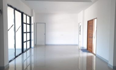 New Build Homes For Sale back up to the Ping River in Chiangmai