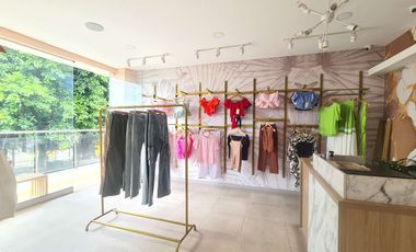 COD. 657 - SE ARRIENDA LOCAL - BARRIO: SAN CARLOS