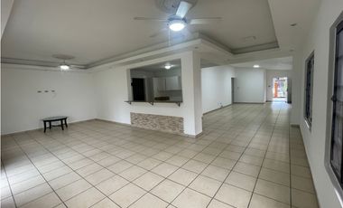 ALQUILER CASA BRISAS DEL GOLF