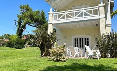 En Cariló | Casa Avestruz - a 1 cuadra del mar!!