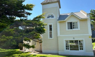 En Cariló | Casa Avestruz - a 1 cuadra del mar!!