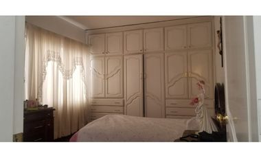 casa en venta con departamentos sector batan san sebastian