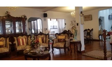 casa en venta con departamentos sector batan san sebastian