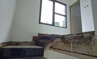 Dijual rumah murah cantik rasa villa di pusat kota cimahi cipageran