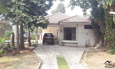 INFO-SALE Rumah Mewah Jl.Bunga Kamboja (3 in 1) Cipete Selatan+PooL kondisi ASRI