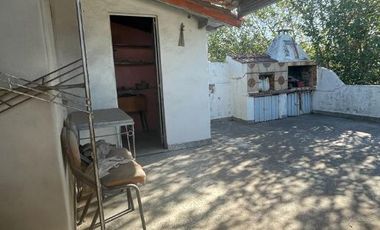Casa para 2 Familias en venta en Moron Sur