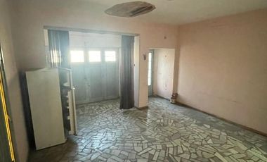 Casa para 2 Familias en venta en Moron Sur