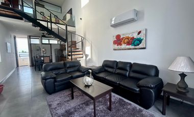 Departamento (tipo loft) de 1 recámara, 1.5 baños, en complejo con amenidades, a un costado de la Ceiba.