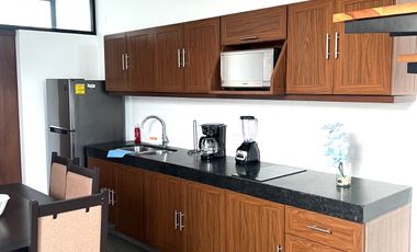 Departamento (tipo loft) de 1 recámara, 1.5 baños, en complejo con amenidades, a un costado de la Ceiba.