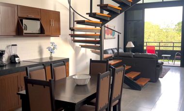 Departamento (tipo loft) de 1 recámara, 1.5 baños, en complejo con amenidades, a un costado de la Ceiba.