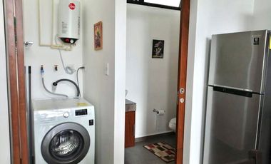 Departamento (tipo loft) de 1 recámara, 1.5 baños, en complejo con amenidades, a un costado de la Ceiba.