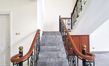 DIJUAL RUMAH ISTIMEWA at Jl KENANGA, AMPERA, CILANDAK TIMUR, JAKSEL