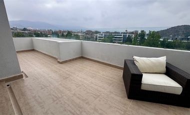 Lujoso Duplex,5 dorm. 5 baños, estar, gran terraza 3 estac.
