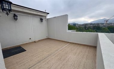 Lujoso Duplex,5 dorm. 5 baños, estar, gran terraza 3 estac.