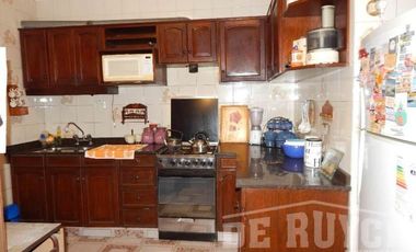 Triplex en Venta en Quilmes Oeste