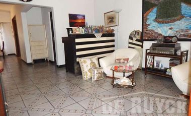 Triplex en Venta en Quilmes Oeste