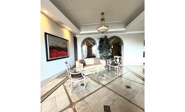 Venta de Apartamento en Avenida Balboa, Ph Vista del mar