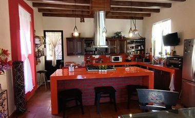 Casa amueblada en PATZCUARO con departamento