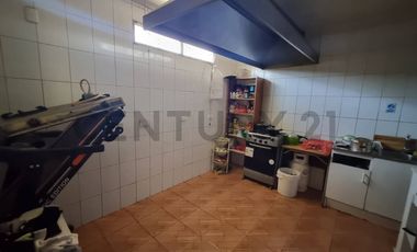 SE VENDE PROPIEDAD ESQUINA