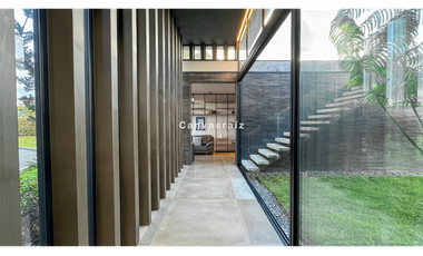 Venta de Casa Campestre en Unidad Cerrada Envigado