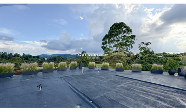 Venta de Casa Campestre en Unidad Cerrada Envigado