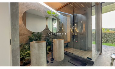 Venta de Casa Campestre en Unidad Cerrada Envigado