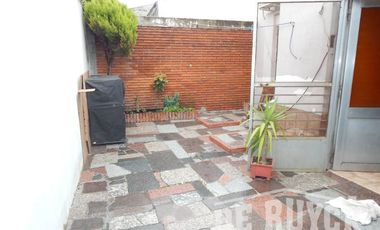 Departamento Tipo Casa en venta en Quilmes Oeste