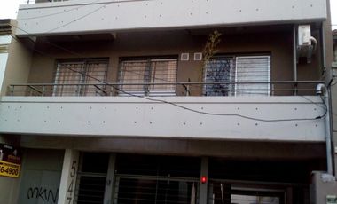 MONOAMBIENTE AMPLIO  DIVISIBLE CON COCHERA  SAN FERNANDO . BELGRANO 547