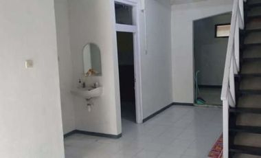 Rumah 2 Lantai Terawat Habis Renov Cihanjuang Cimahi Utara