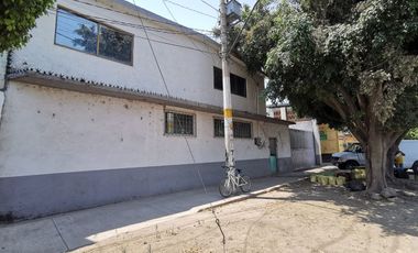 Amplia Bodega en Renta sobre Av. Insurgentes.