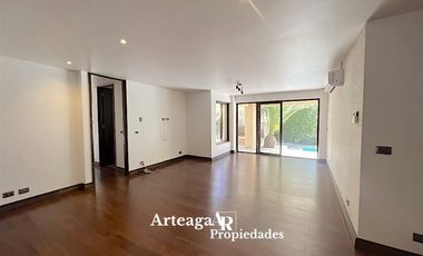 Casa en arriendo cond.Casas Hacienda, Chicureo Oriente,5 dor
