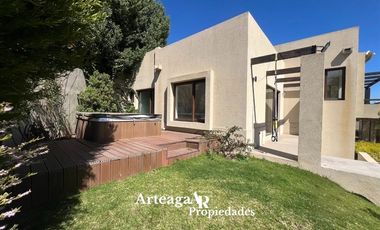 Casa en arriendo cond.Casas Hacienda, Chicureo Oriente,5 dor
