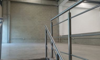 bodega en arriendo en copacabana. Cod A216162