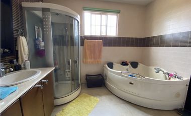 Venta de Casa en Altos de Panama (TPJ)