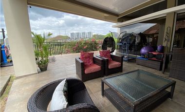 Venta de Casa en Altos de Panama (TPJ)