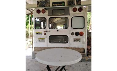 ¡Nunca antes visto! Casa rodante? Se alquila bus como apartamento  225