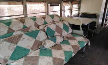 ¡Nunca antes visto! Casa rodante? Se alquila bus como apartamento  225