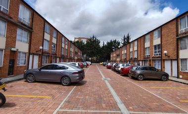casa en arriendo en portales del norte. Cod A5074