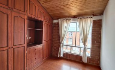 casa en arriendo en portales del norte. Cod A5074