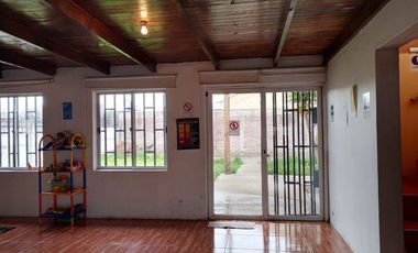Casa en Venta Graneros 6 D + 3 B en Excelente Barrio