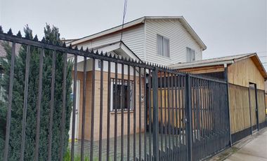 Casa en Venta Graneros 6 D + 3 B en Excelente Barrio