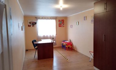 Casa en Venta Graneros 6 D + 3 B en Excelente Barrio