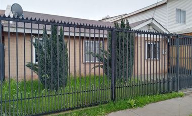 Casa en Venta Graneros 6 D + 3 B en Excelente Barrio