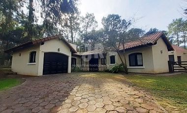 Codigo 647 - Carilo - Casa En Alquiler