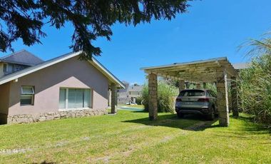 En Cariló | Confortable casa La marina