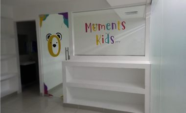 Se Alquilan 3 Oficinas  Cinta Costera Amobladas desde 22 Mts $750.oo